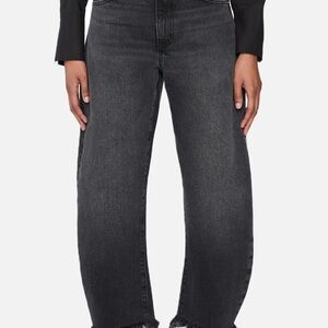 Frame Denim - The Bubble Crop. Sz30 NWT. In washed black.